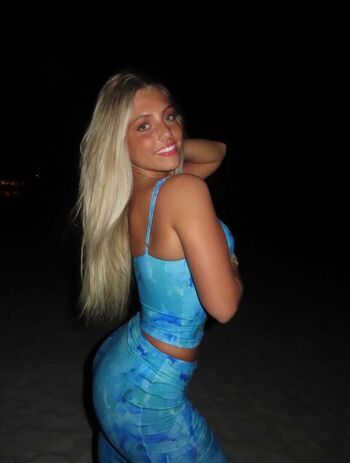 Chloe Dinello