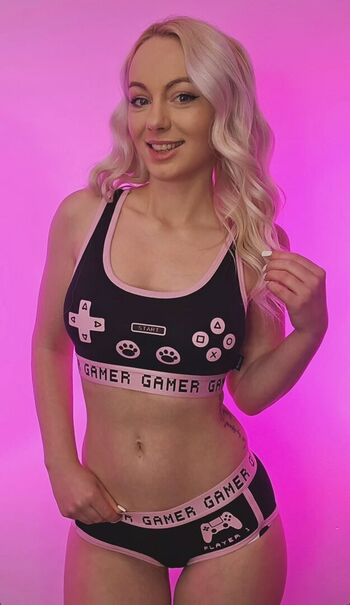 Chloe Hill
