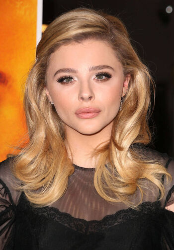 Full leaked Chloemoretz private onlyfans photo