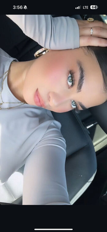 Chvzvanessa