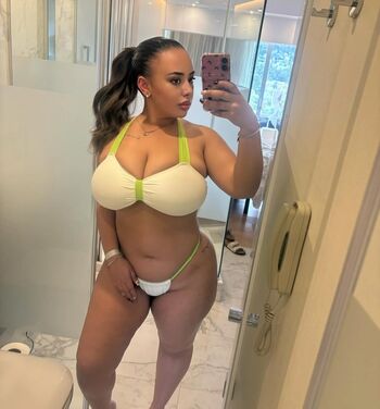 Cienna Stewartt