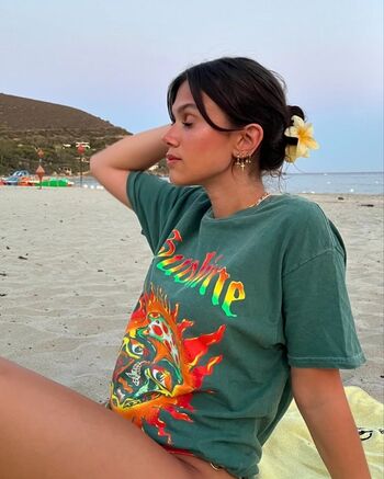 Cloe Zzini