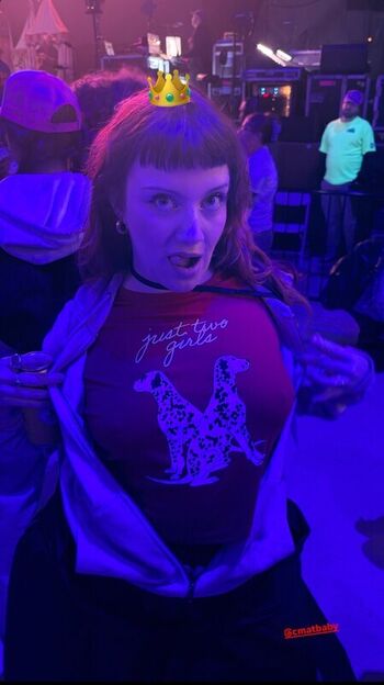Full leaked Divineflora/ private onlyfans photo