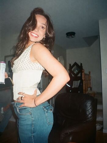 Courtney Sarault