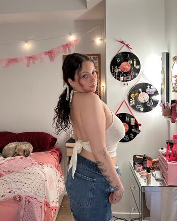 Full leaked Ellie idol/ private onlyfans photo