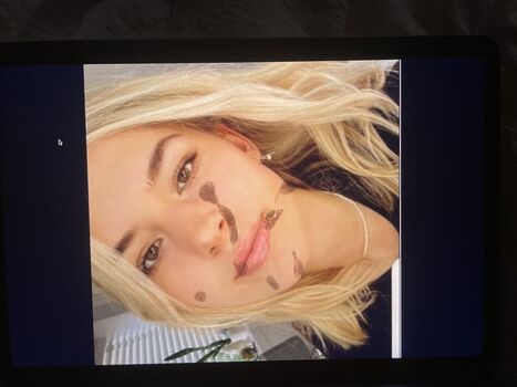 Cum Tribute