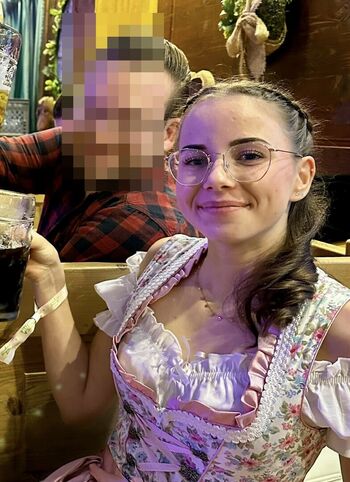 Cum Tribute