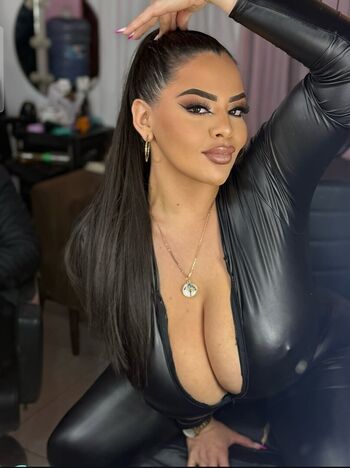 Curvy Goddesses