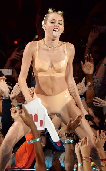 Full leaked Cyrus miley private onlyfans photo