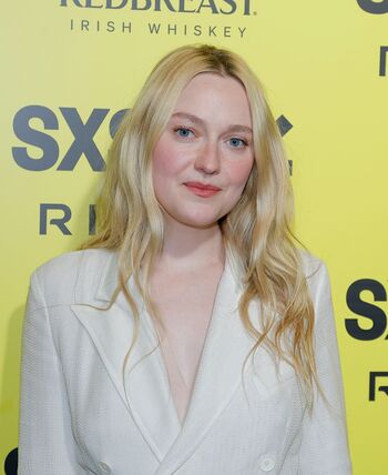 Dakota Fanning