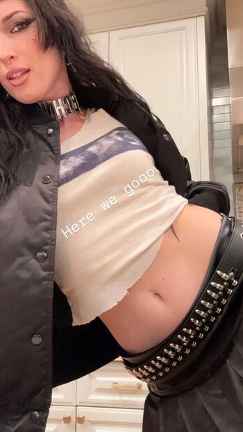 Dani Thorne