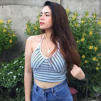 Danica Olandres