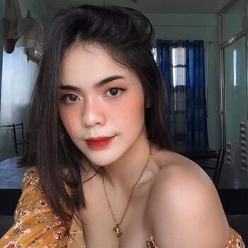Danica Olandres