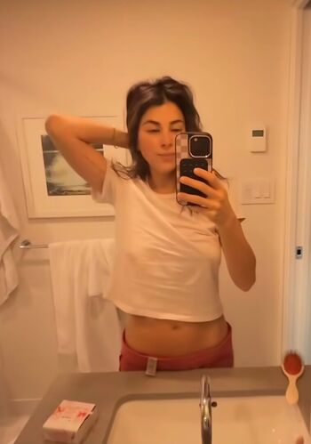 Daniella Monet