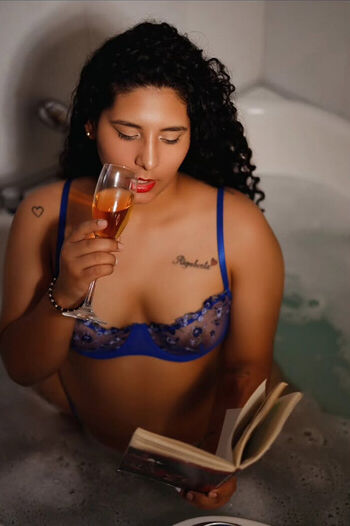 Full leaked Danielleevans private onlyfans photo