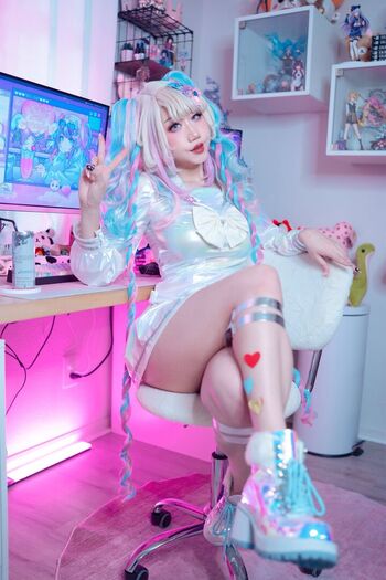 Full leaked Danisaurz page private onlyfans photo