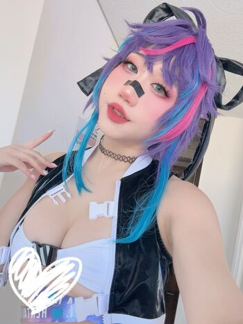 Full leaked Danisaurz page private onlyfans photo