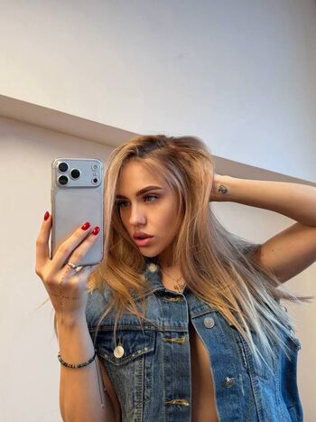 Dasha Grivina