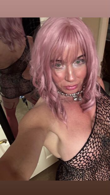 Full leaked Debbie grass page private onlyfans photo