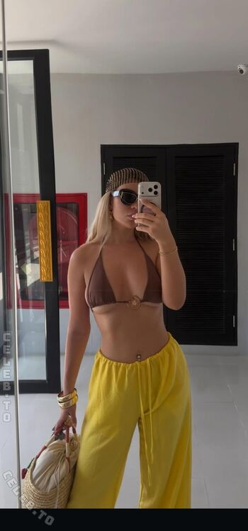 Deeanaofficial