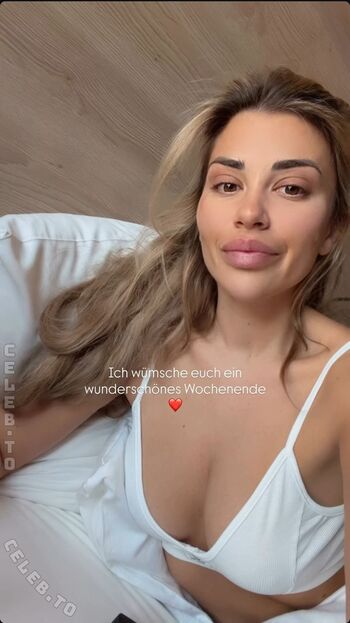 Deeanaofficial