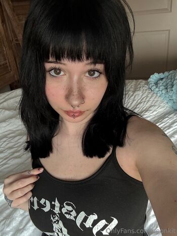 Full leaked Defeatthelw private onlyfans photo