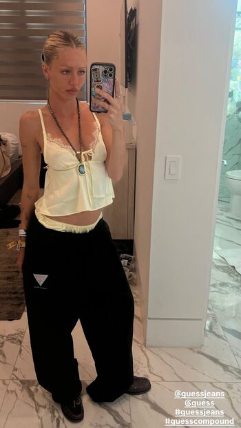 Delilah Belle Hamlin