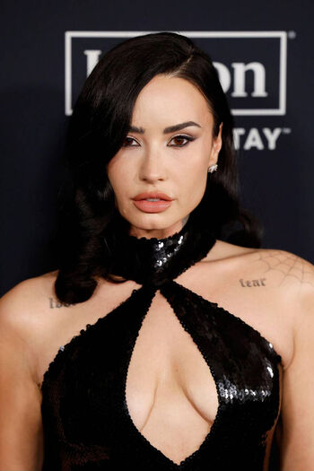 Full leaked Demi lovato page private onlyfans photo