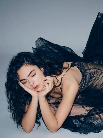 Deva Cassel