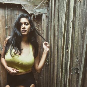 Devi The Model