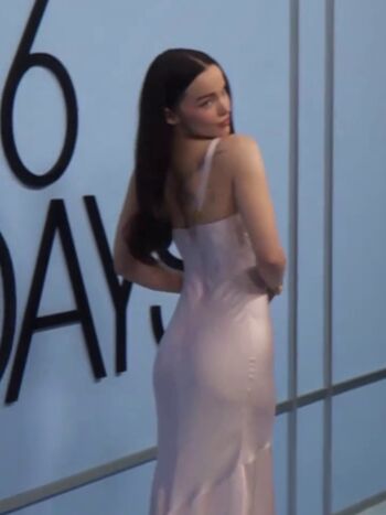 Dove Cameron