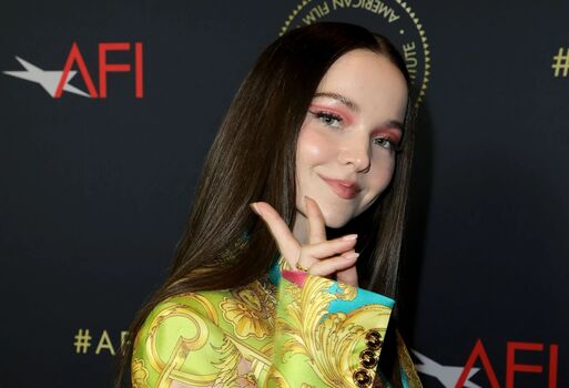 Dove Cameron