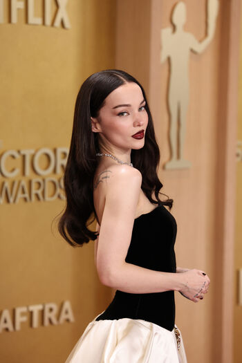 Dove Cameron