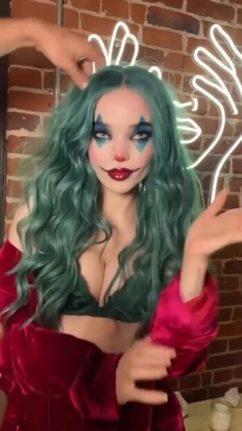 Dove Cameron