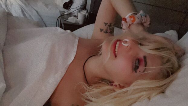 Dyinggoddess