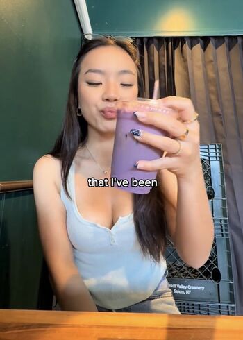 Full leaked Eatingalonediaries private onlyfans photo