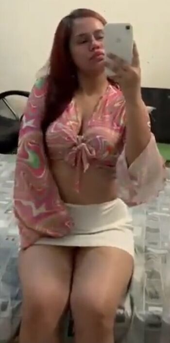Full leaked Sieena / private onlyfans photo