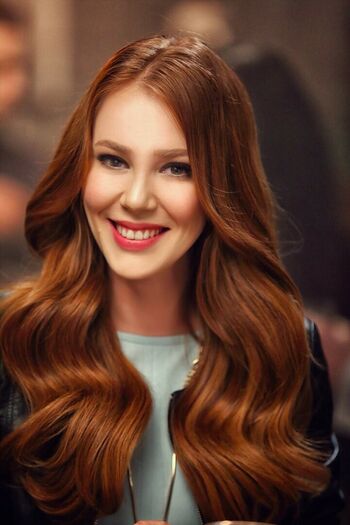 Elcin Sangu