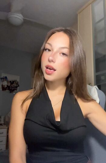 Elena Moya