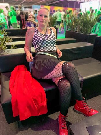 elena_myro