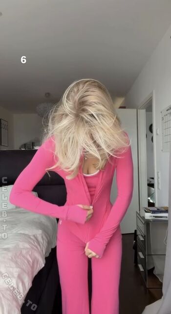 Full leaked Elena zoe page private onlyfans photo