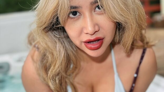 Elise ASMR / Elise Tran / Elise's Garden
