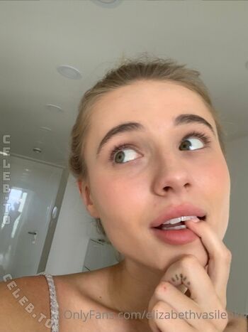 Full leaked Elizabeth vasilenko private onlyfans photo