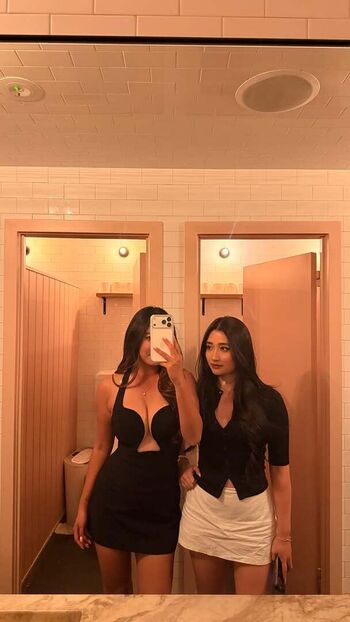 Full leaked Elizabethxpang private onlyfans photo