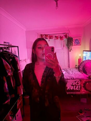 Full leaked Ella hanson private onlyfans photo