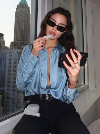 Full leaked Ella mendelsohn page private onlyfans photo