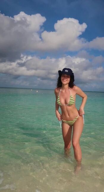 Full leaked Ella mendelsohn page private onlyfans photo