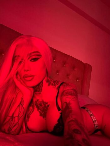 Ellelie_77