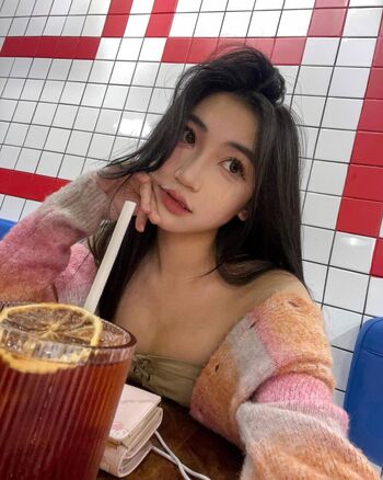 Ellen Tan