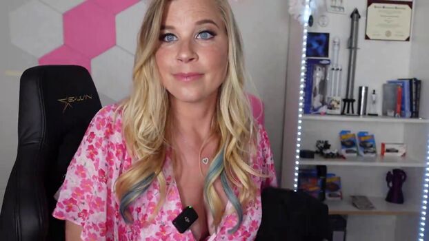 Full leaked Ellie in space private onlyfans photo